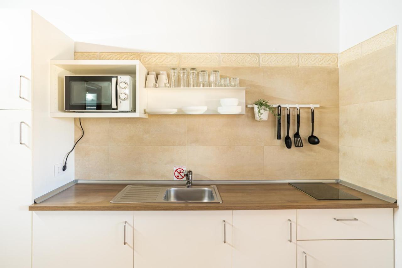 Apartamento Jibazahora Piscis Bagian luar foto