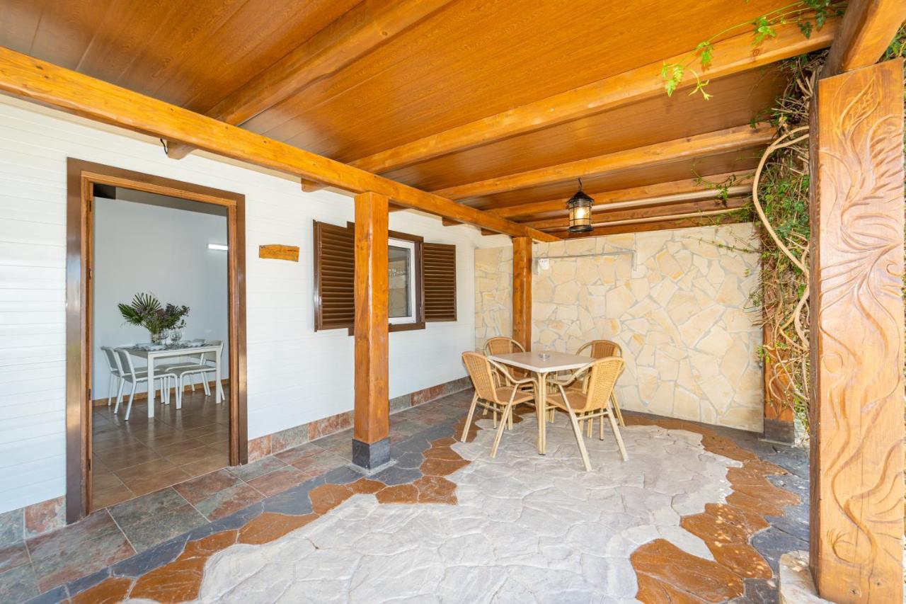 Apartamento Jibazahora Piscis Bagian luar foto