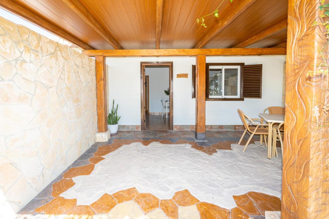Apartamento Jibazahora Piscis Bagian luar foto