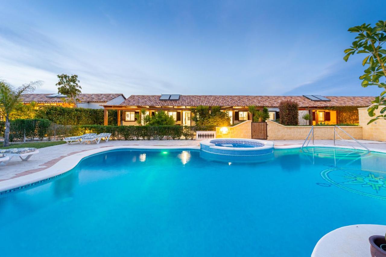 Apartamento Jibazahora Piscis Bagian luar foto