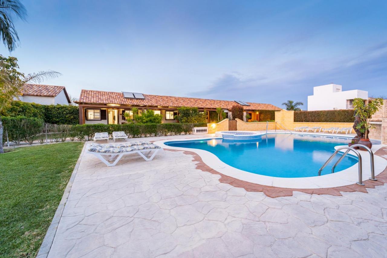 Apartamento Jibazahora Piscis Bagian luar foto
