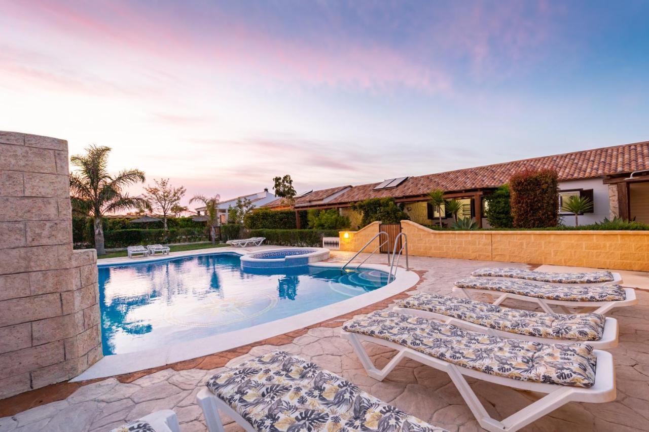 Apartamento Jibazahora Piscis Bagian luar foto
